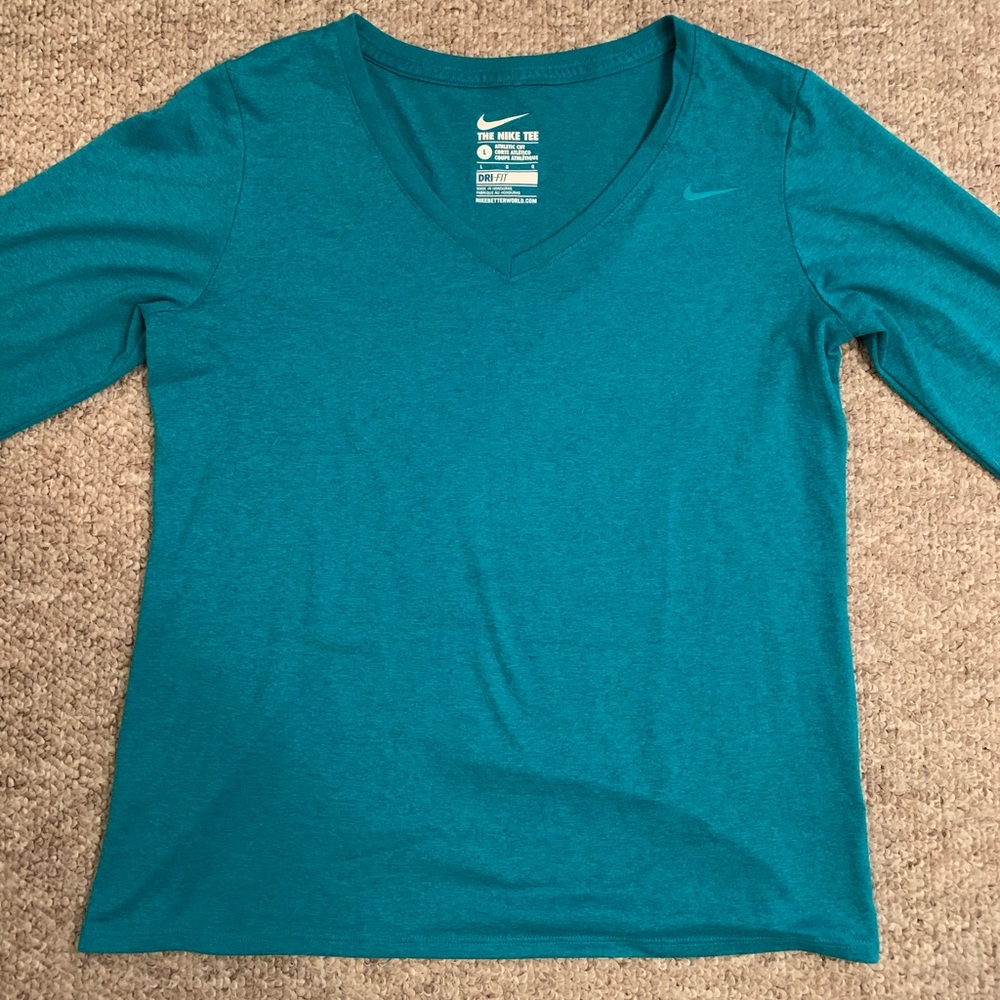 nike tee